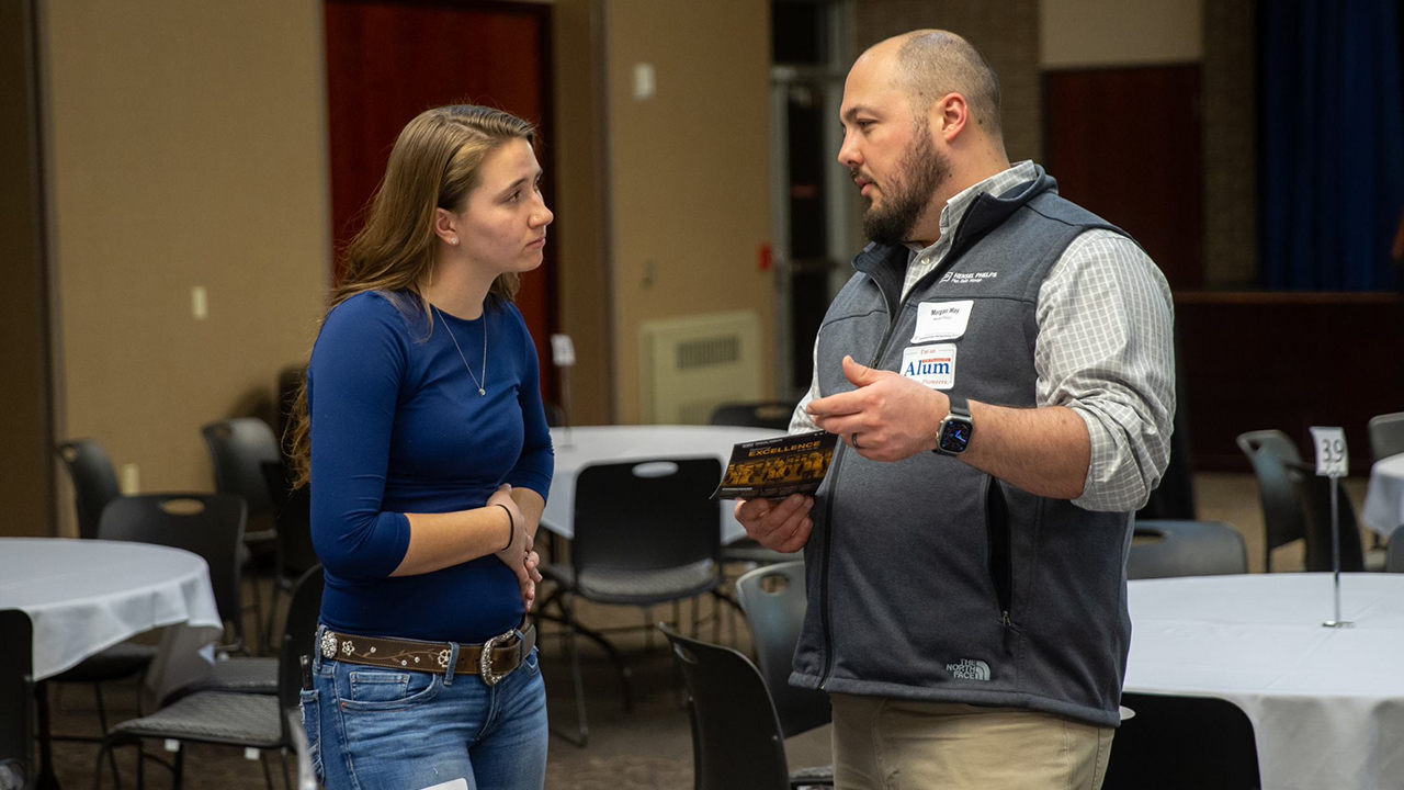 Construction Networking Event builds connections between students